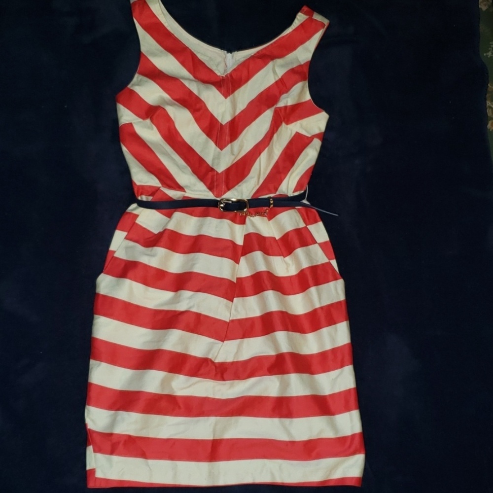 Sleeveless dress